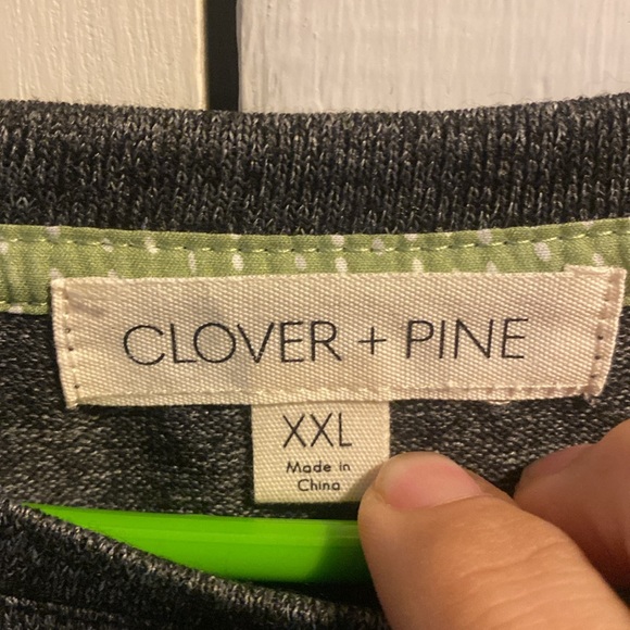 Clover and pine - Picture 4 of 4